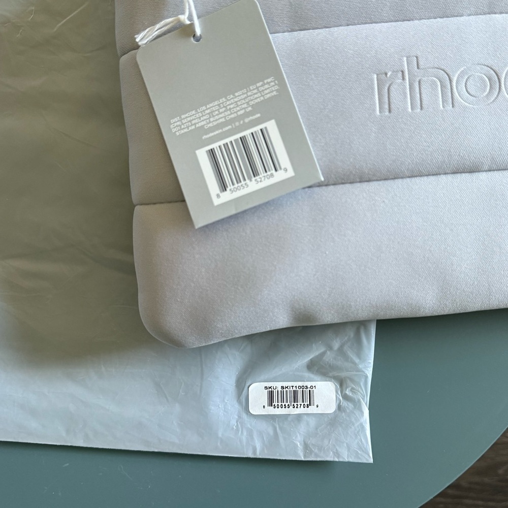 NWT Rhode (Hailey Bieber) Skincare bubble bag (products not included, only bag) - Picture 16 of 16